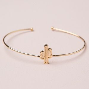 Brandy Melville gold cactus bangle 🌵